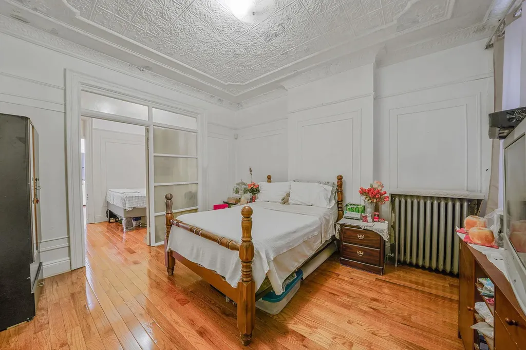 295 Autumn Avenue Brooklyn NY 11208