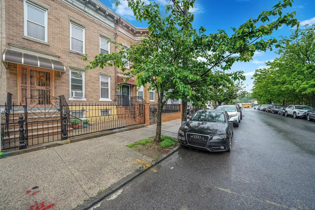 295 Autumn Avenue Brooklyn NY 11208