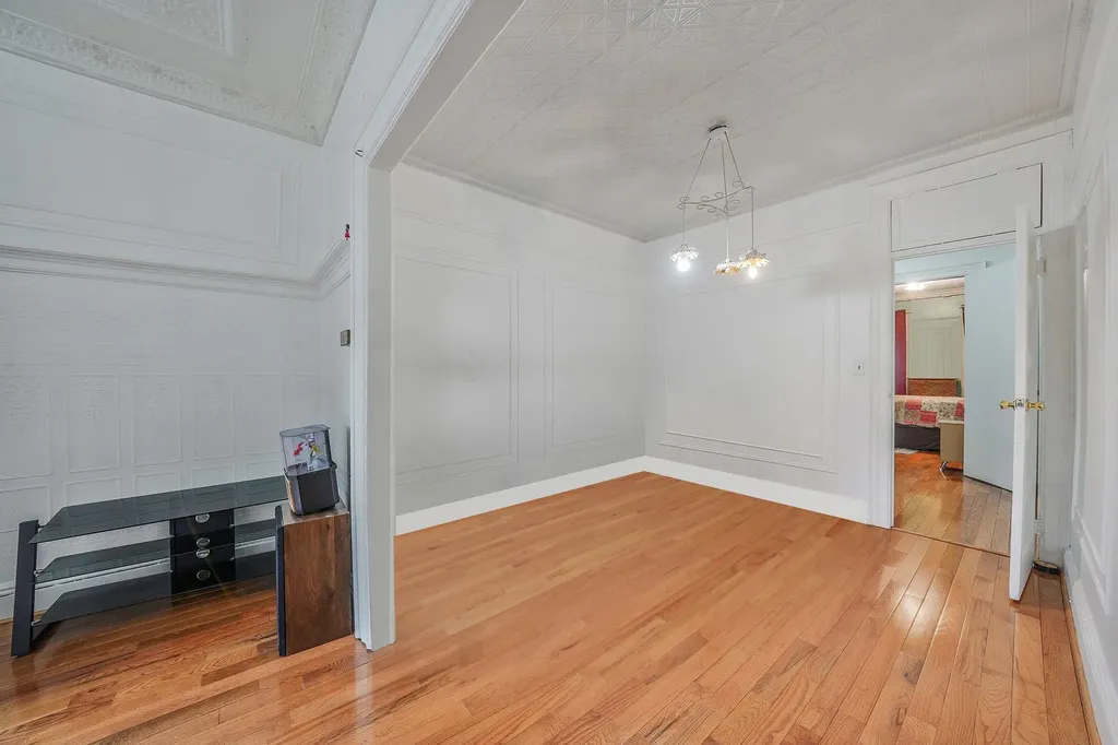 295 Autumn Avenue Brooklyn NY 11208