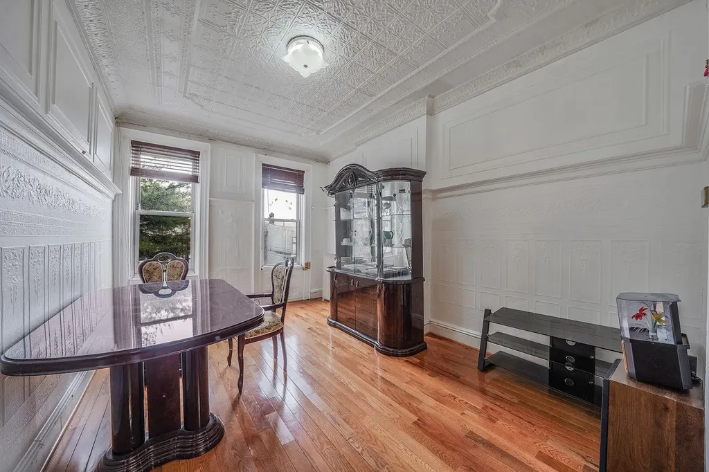 295 Autumn Avenue Brooklyn NY 11208