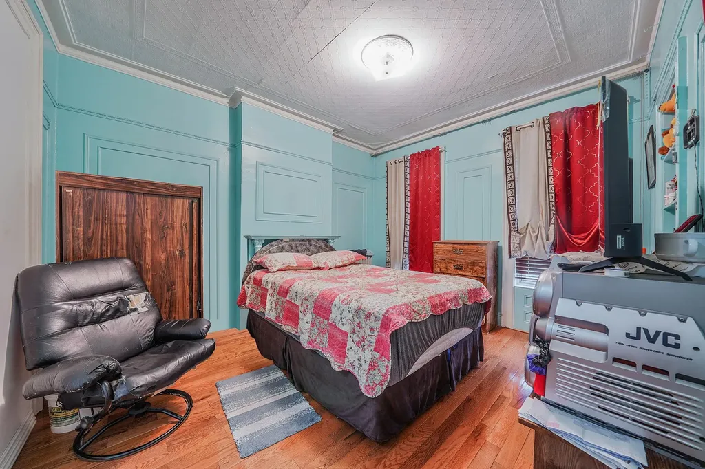295 Autumn Avenue Brooklyn NY 11208