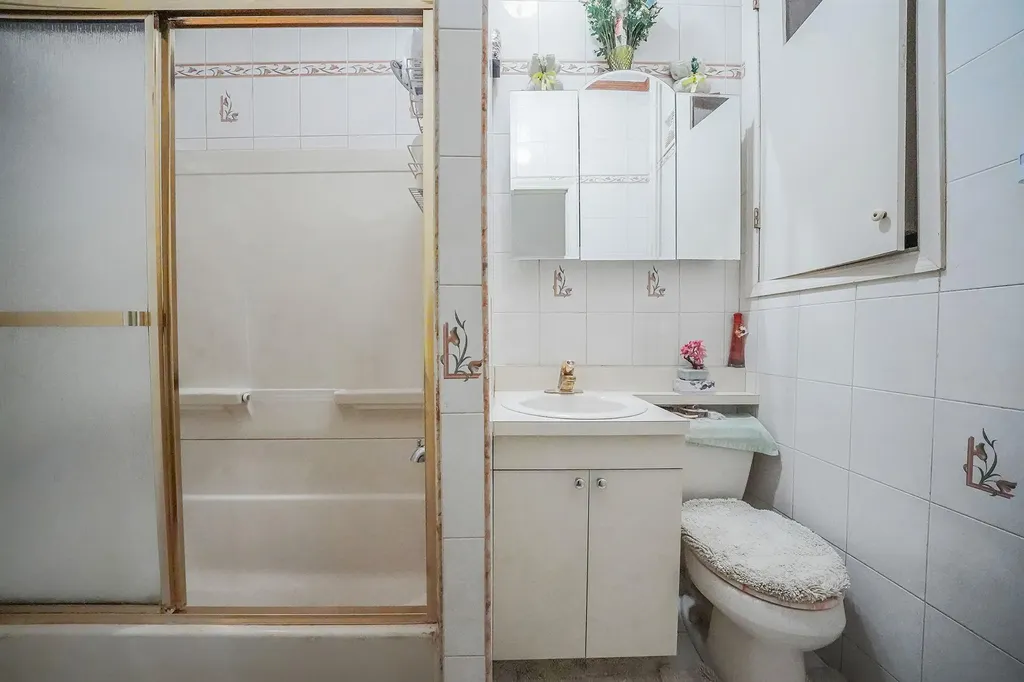 295 Autumn Avenue Brooklyn NY 11208