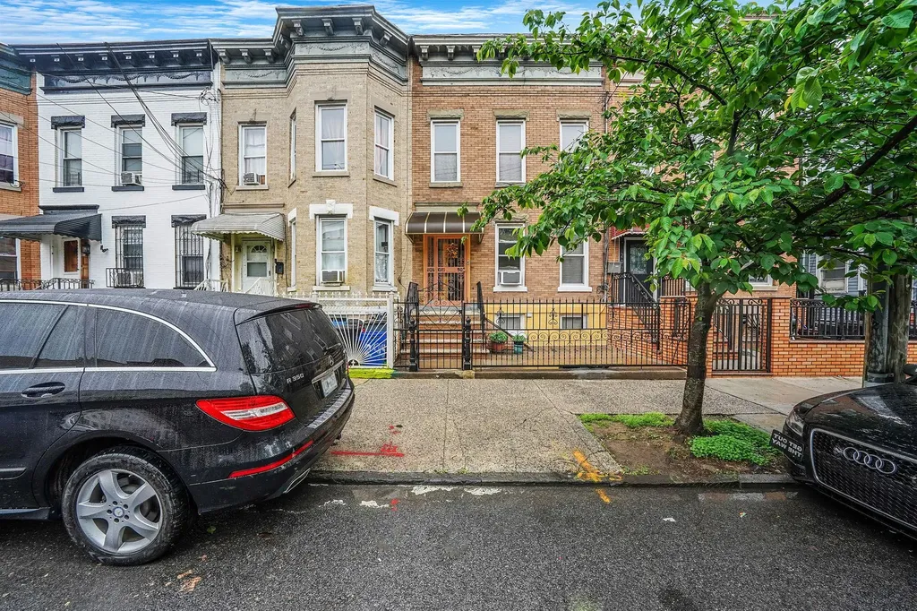 295 Autumn Avenue Brooklyn NY 11208