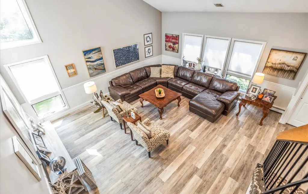 17 Riesling Court Commack NY 11725