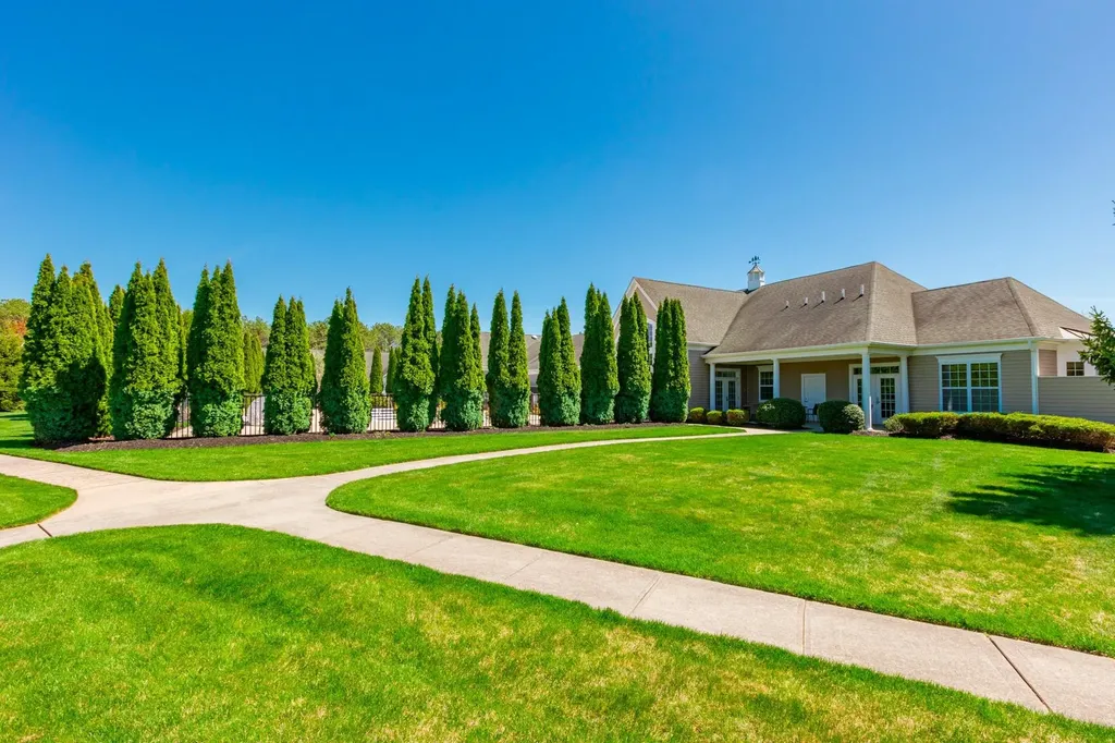 130 Scott Drive W Westhampton NY 11977