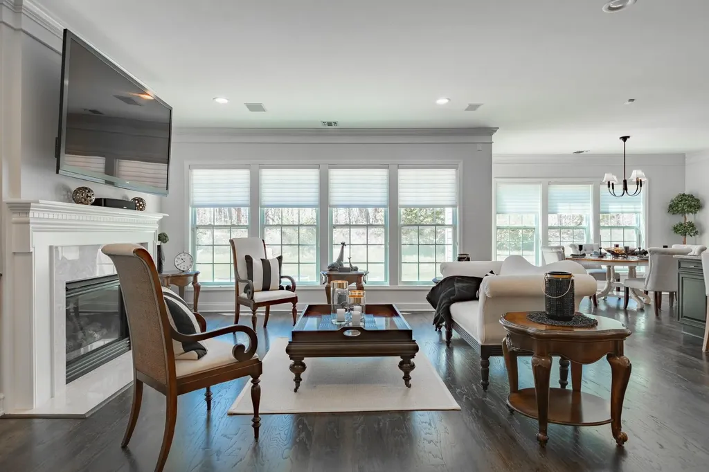 130 Scott Drive W Westhampton NY 11977