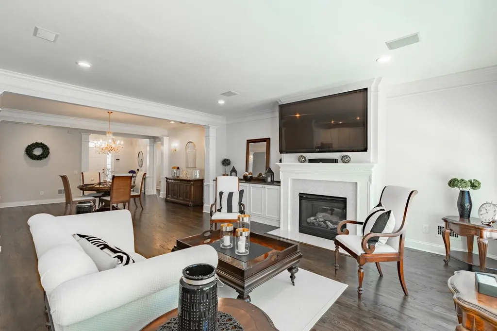 130 Scott Drive W Westhampton NY 11977