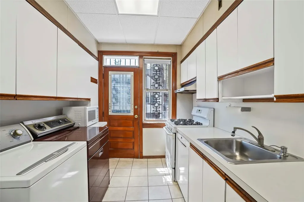 1804 Avenue X Brooklyn NY 11235