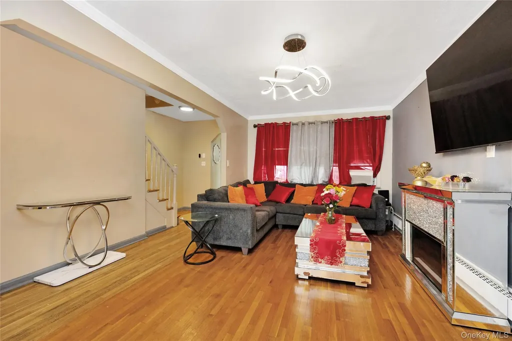 3152 Randall Avenue Bronx NY 10465