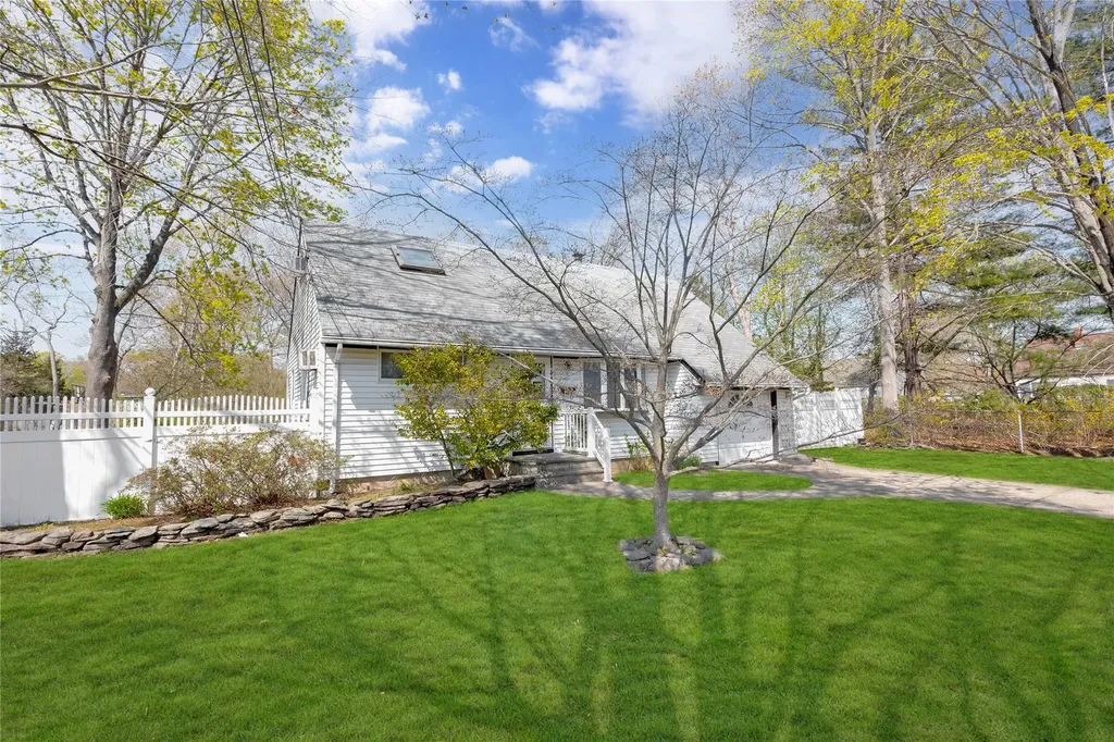 5 Krause Street Bay Shore NY 11706