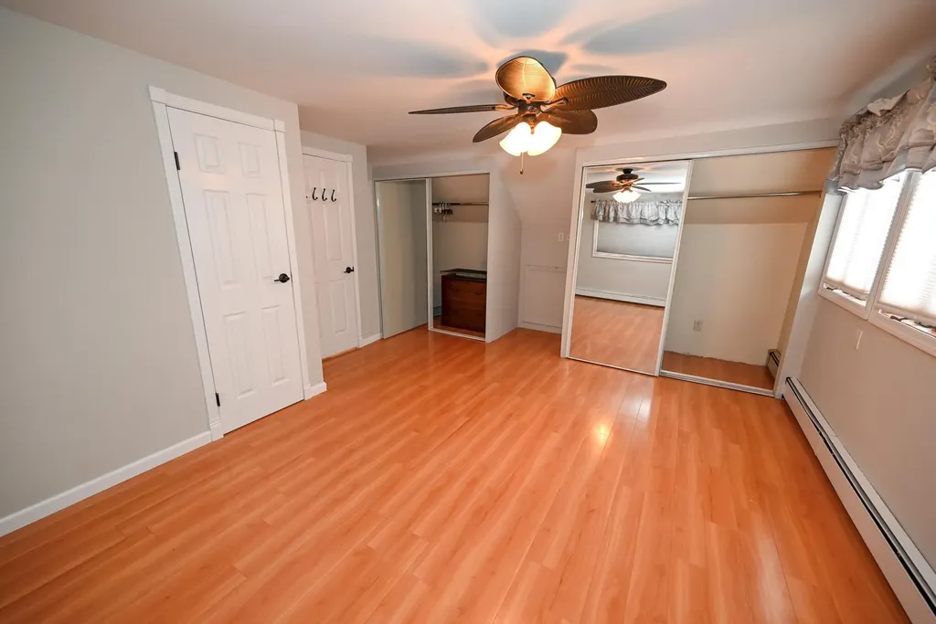 14 Daisy Lane Levittown NY 11756