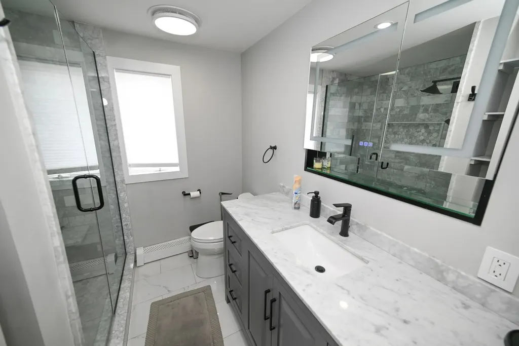 14 Daisy Lane Levittown NY 11756