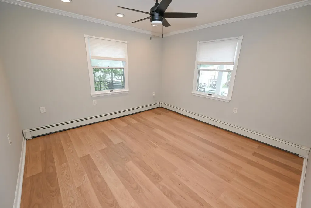 14 Daisy Lane Levittown NY 11756