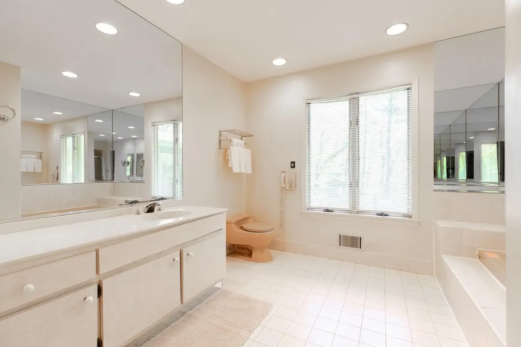 10 Kenilworth Lane Rye NY 10580
