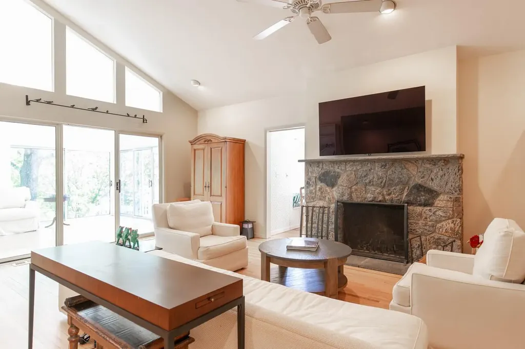 10 Kenilworth Lane Rye NY 10580