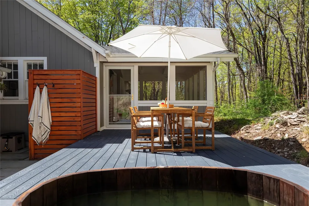 161 Camp Road Red Hook NY 12571
