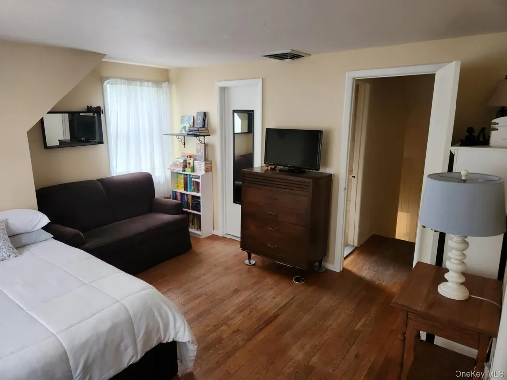 118 Overlook Drive Aquebogue NY 11931