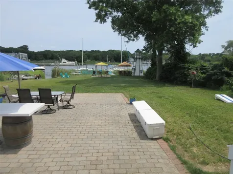 118 Overlook Drive Aquebogue NY 11931