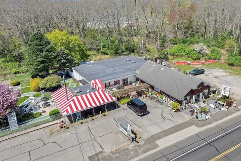 69465 Main Road Greenport NY 11944