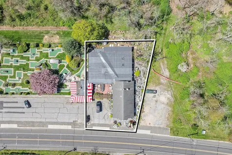 69465 Main Road Greenport NY 11944