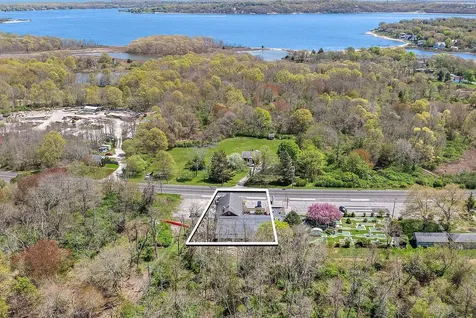 69465 Main Road Greenport NY 11944