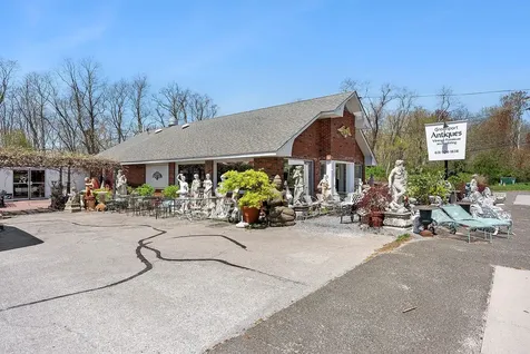 69465 Main Road Greenport NY 11944