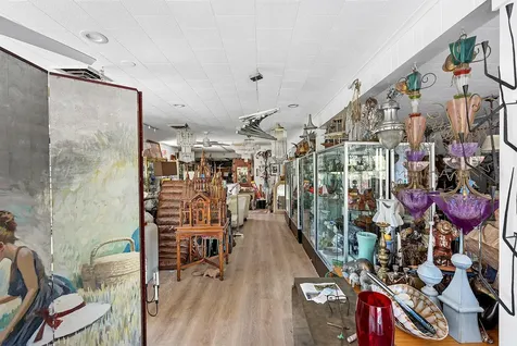 69465 Main Road Greenport NY 11944