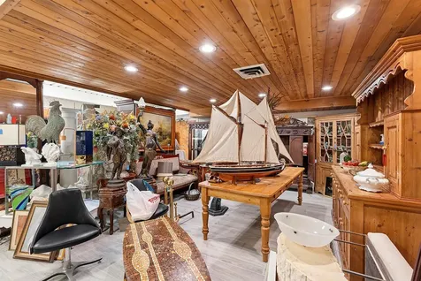 69465 Main Road Greenport NY 11944