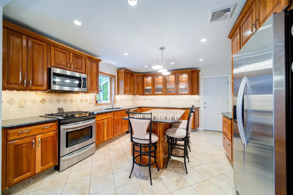 207 Freetown Highway Wallkill NY 12589