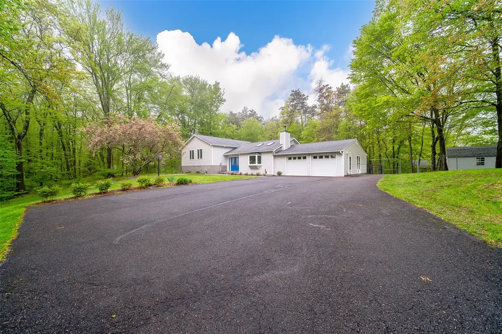 207 Freetown Highway Wallkill NY 12589