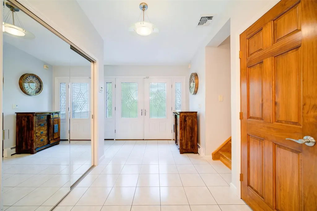 207 Freetown Highway Wallkill NY 12589