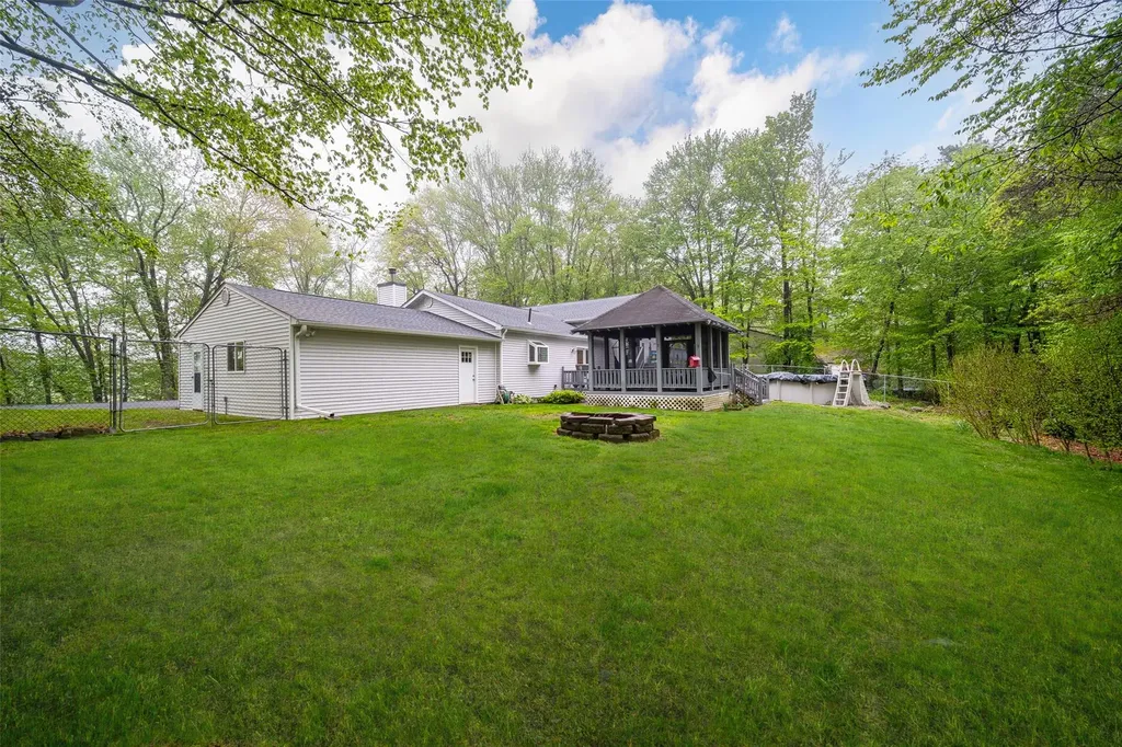 207 Freetown Highway Wallkill NY 12589