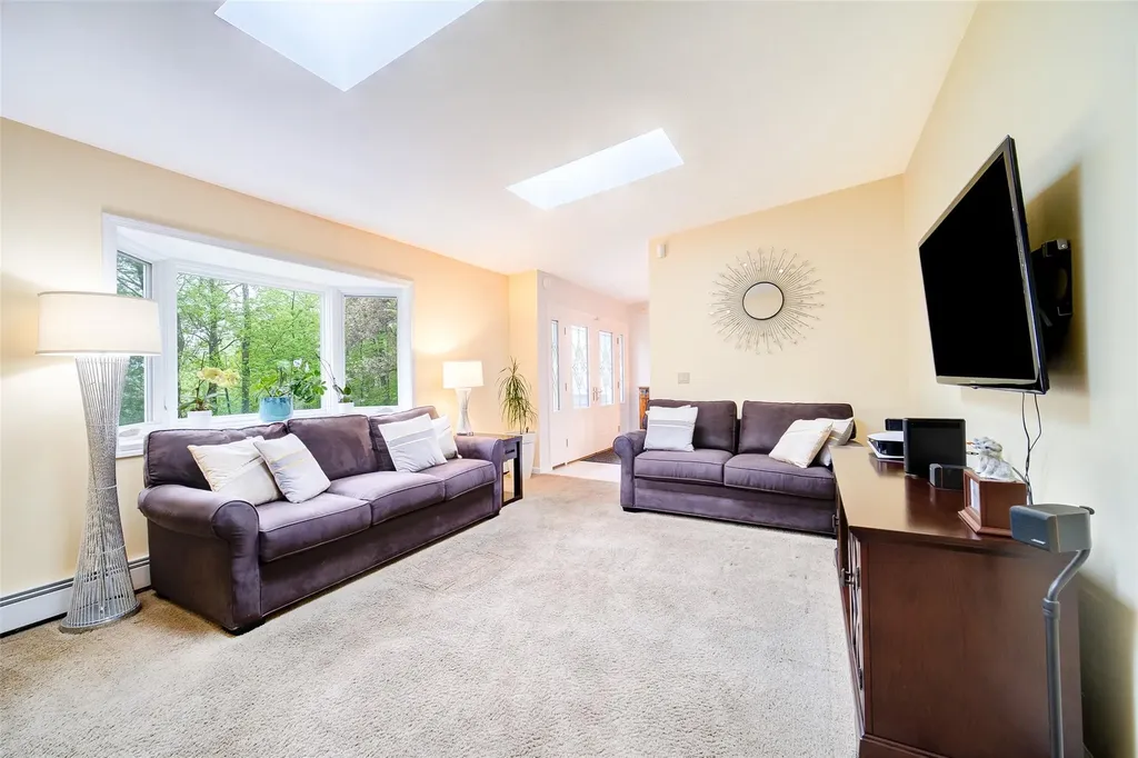 207 Freetown Highway Wallkill NY 12589