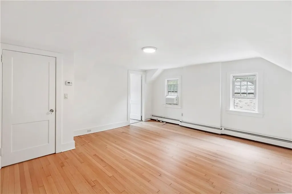 9 Kingston Road Scarsdale NY 10583