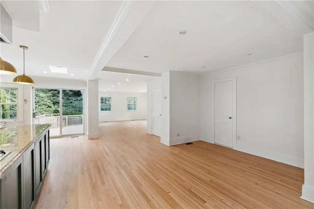 9 Kingston Road Scarsdale NY 10583