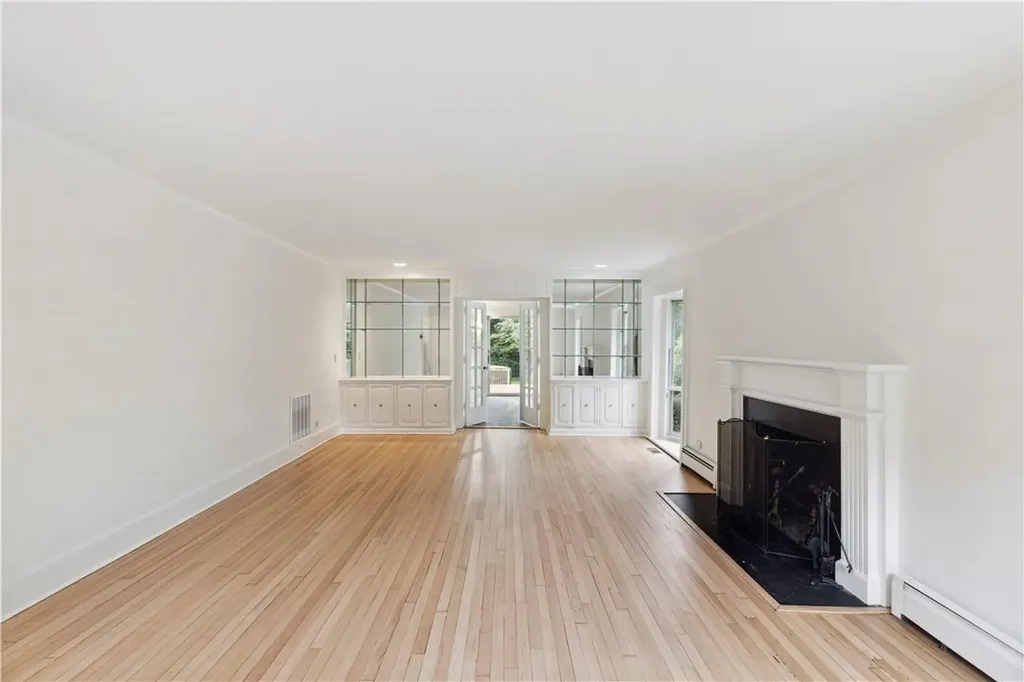 9 Kingston Road Scarsdale NY 10583