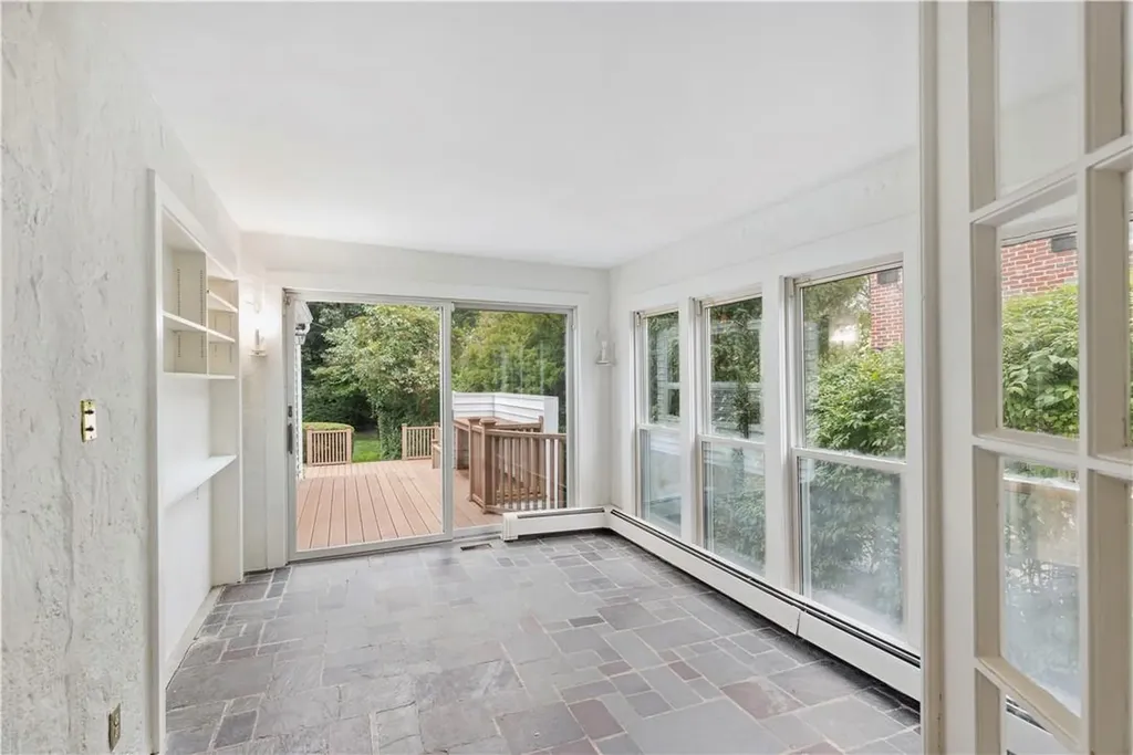 9 Kingston Road Scarsdale NY 10583