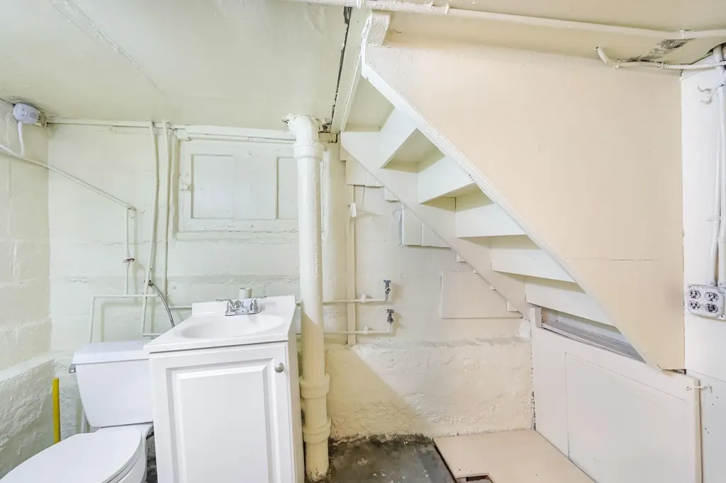 3399 Ely Avenue Bronx NY 10469