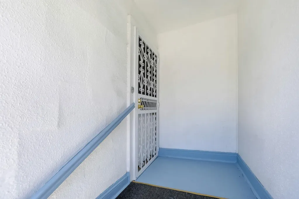 3399 Ely Avenue Bronx NY 10469