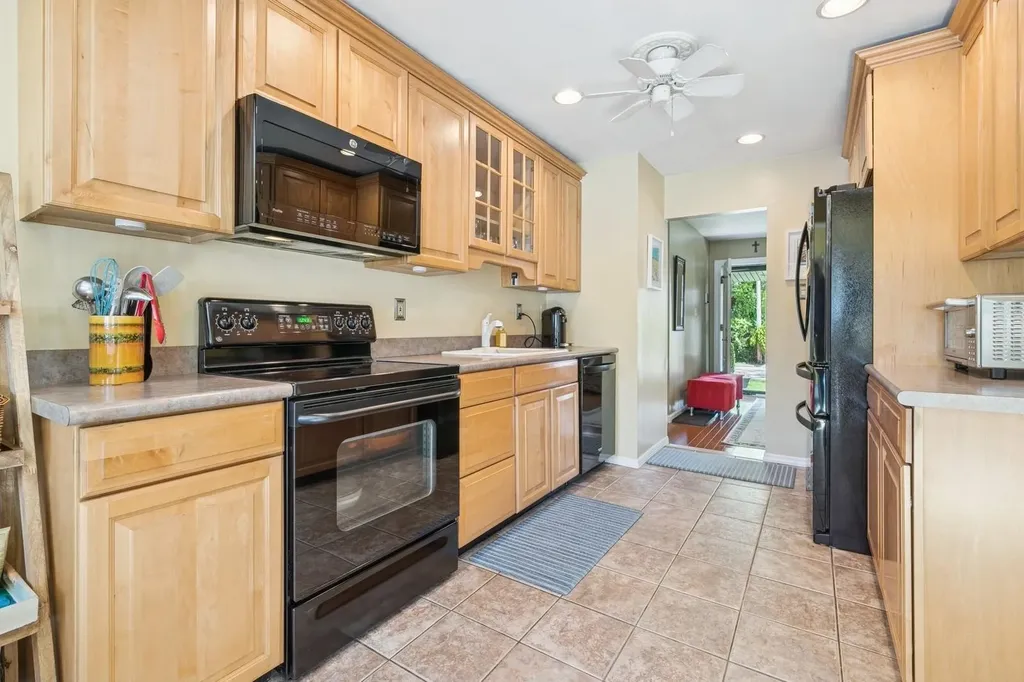 4 Winfield Davis Drive Coram NY 11727