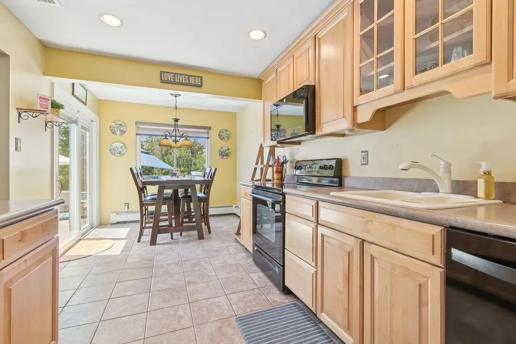 4 Winfield Davis Drive Coram NY 11727