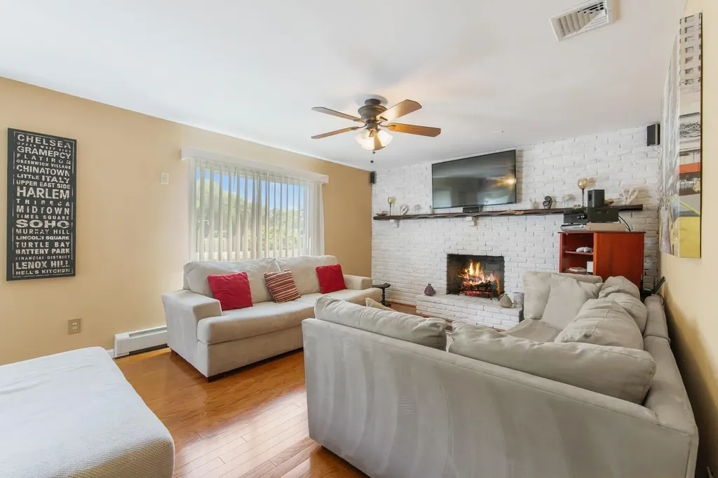 4 Winfield Davis Drive Coram NY 11727
