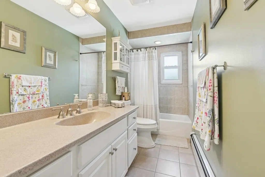 4 Winfield Davis Drive Coram NY 11727
