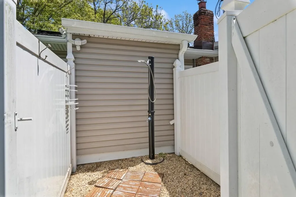4 Winfield Davis Drive Coram NY 11727