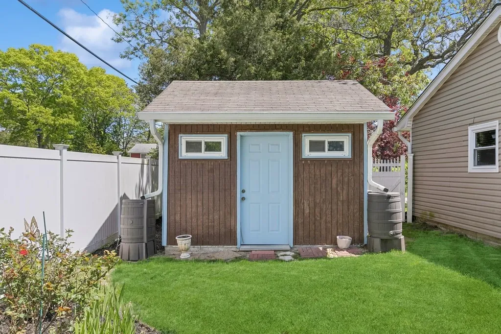 4 Winfield Davis Drive Coram NY 11727