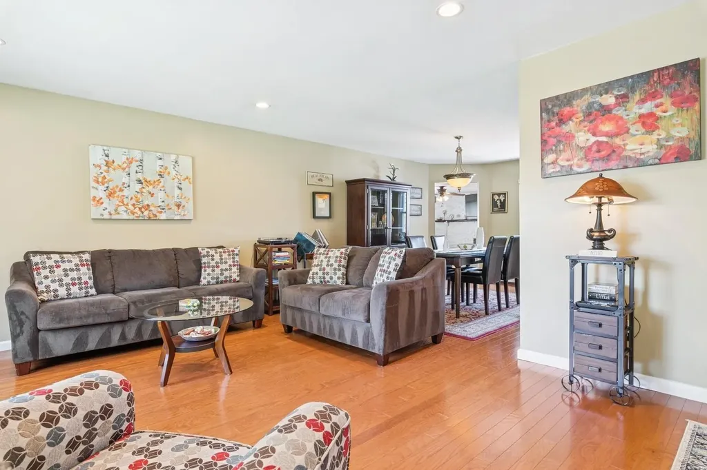 4 Winfield Davis Drive Coram NY 11727