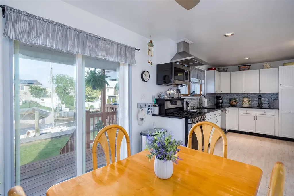 159 Araca Road Babylon NY 11702