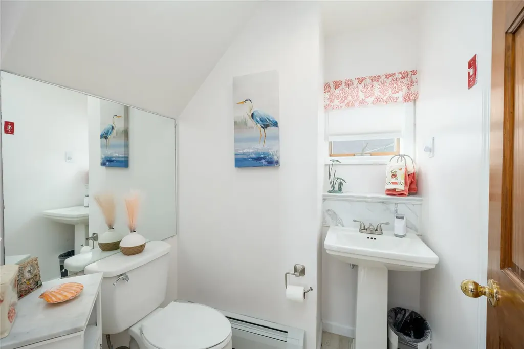 159 Araca Road Babylon NY 11702