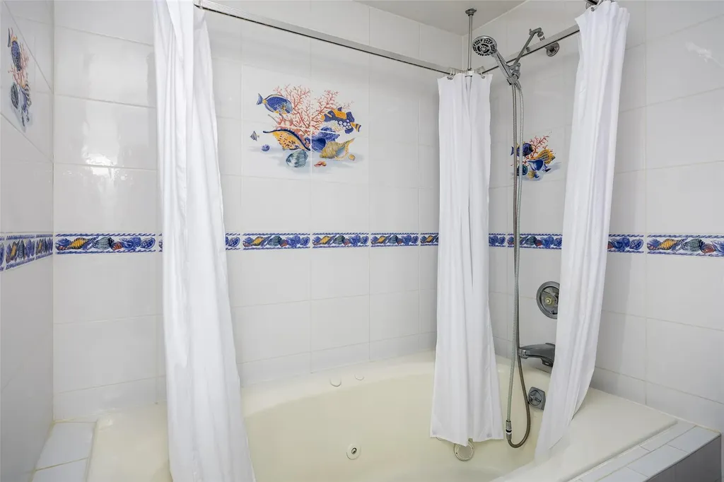 159 Araca Road Babylon NY 11702