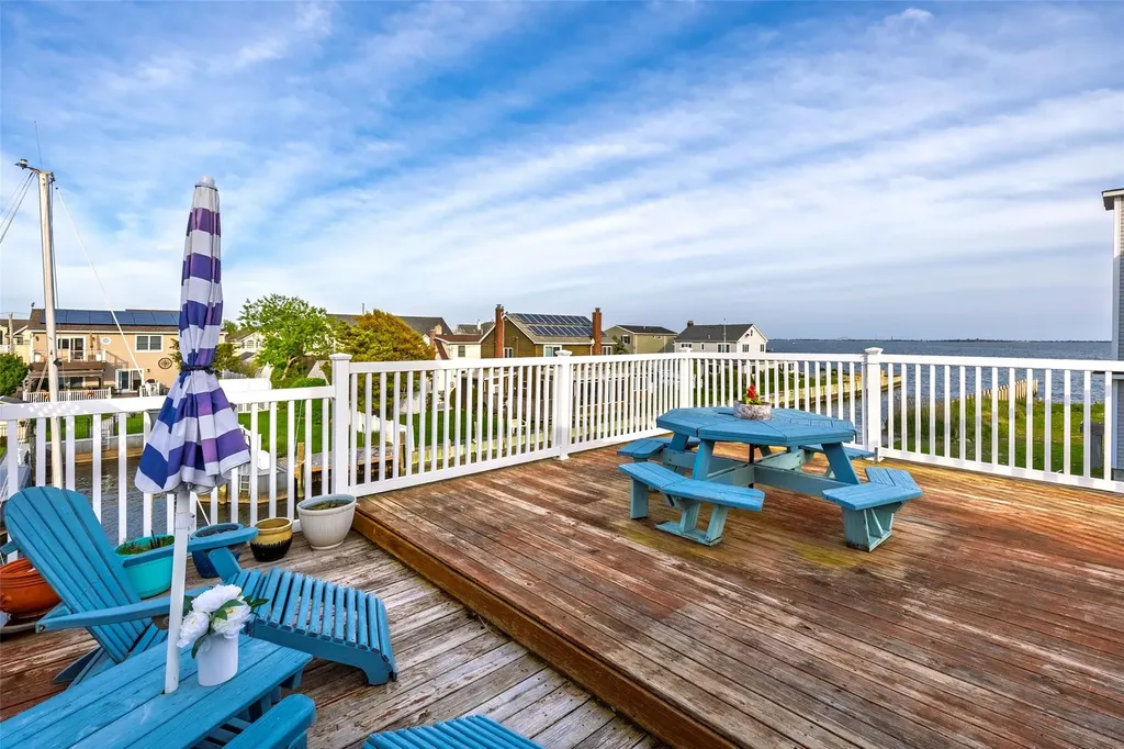 159 Araca Road Babylon NY 11702